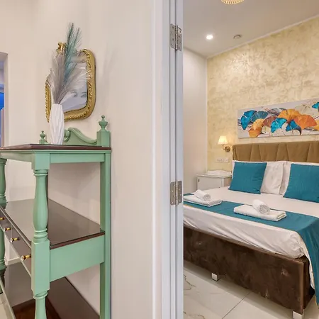 Апартаменты Bright Two Bedroom Maisonette In Prime Location Gzira