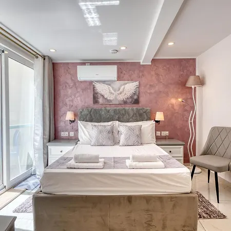Bright Two Bedroom Maisonette In Prime Location Апартаменты *